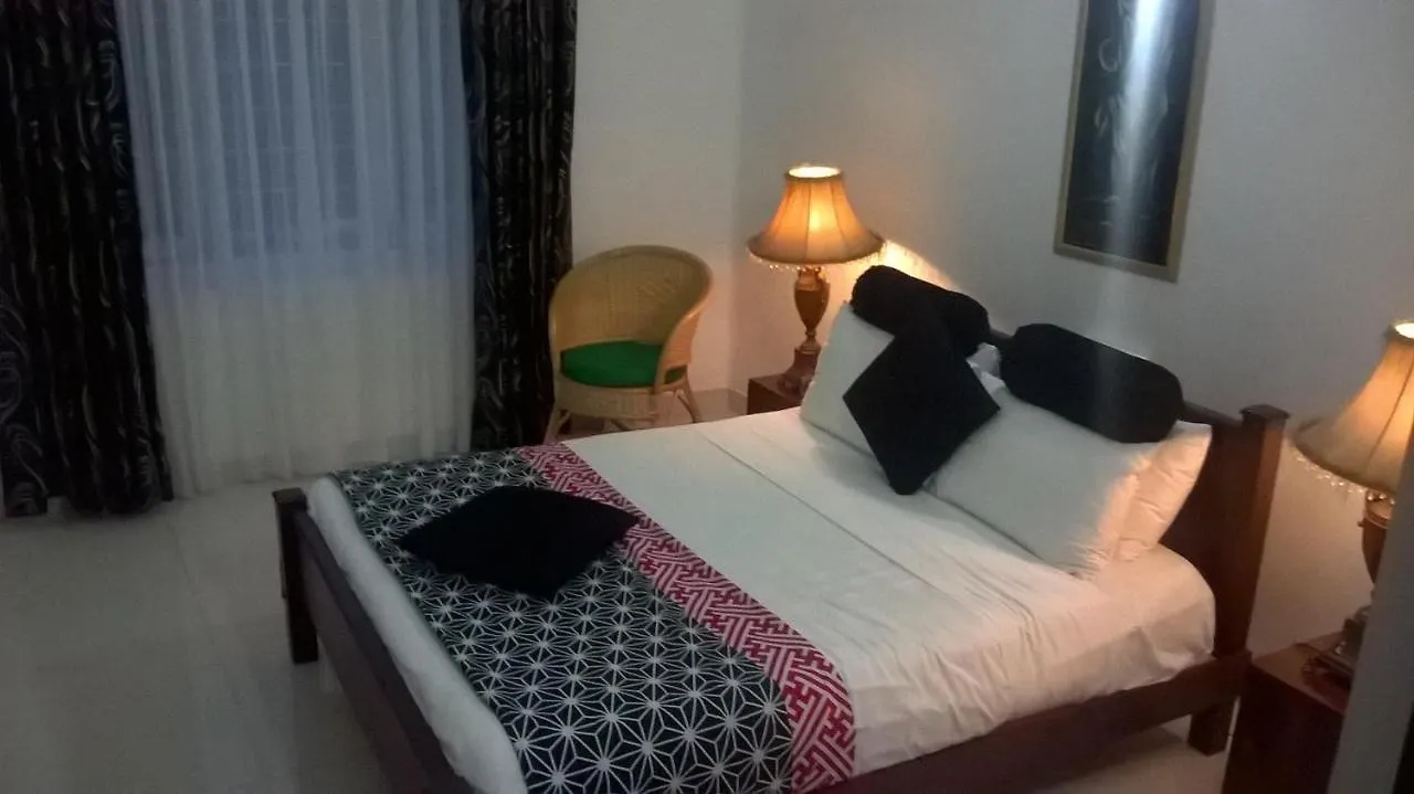 Pensión Anna Shanthi Villa Kandy